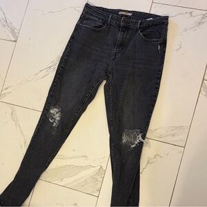Classic Black Distressed Skinny Jeans